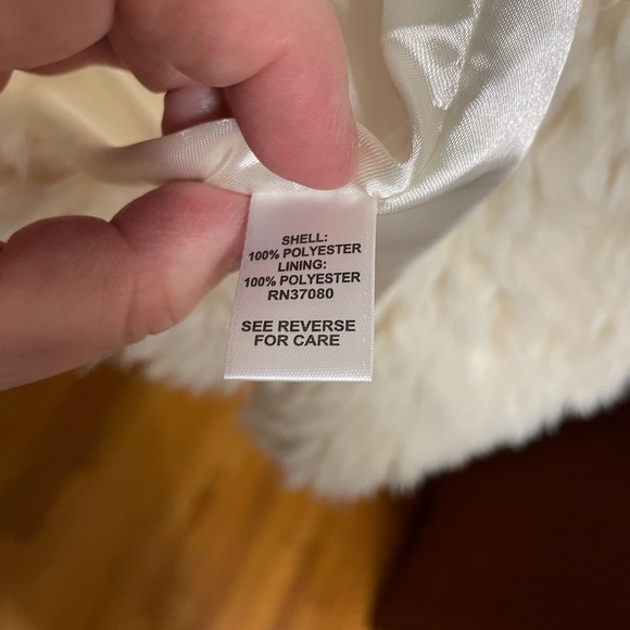 Cato Woman white furry jacket - Picture 4 of 5